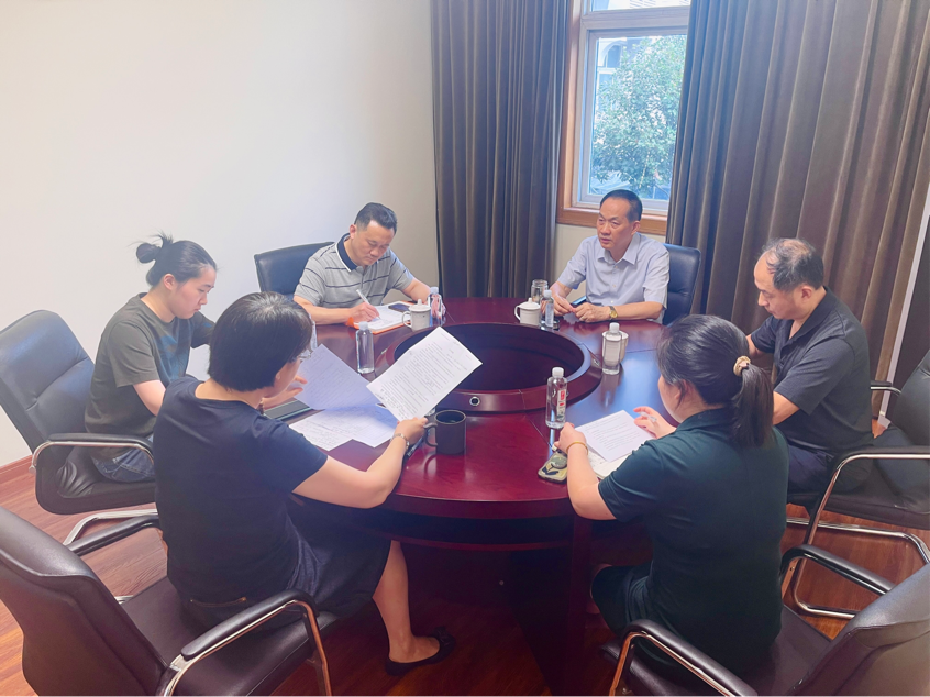 把脈市場動態(tài)，明確未來發(fā)展方向——董事長一行赴建華進出口貿(mào)易有限公司調(diào)研