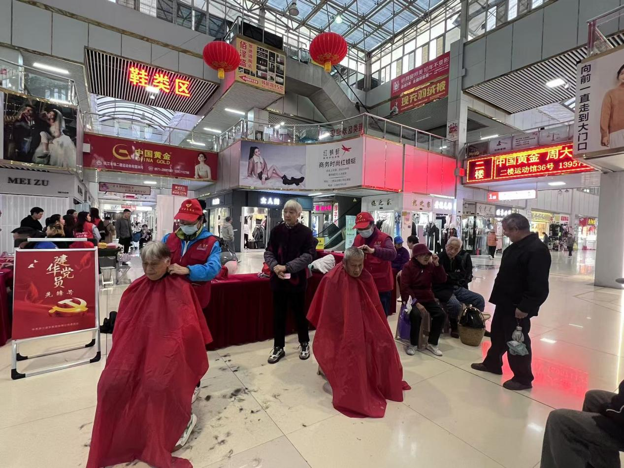 公益不打烊，情暖每月時(shí)光