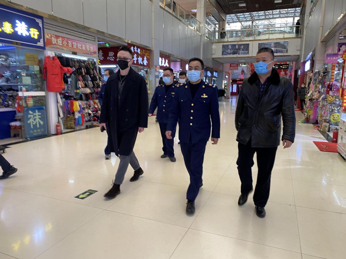 拱墅區(qū)市場監(jiān)管局黨委書記、局長趙斌蒞臨錢江商城 檢查疫情防控工作